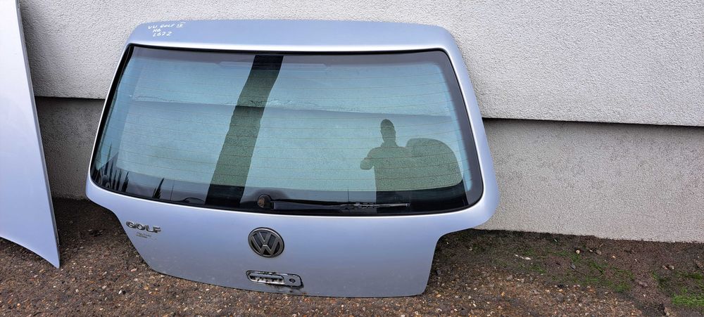 Klapa szyba zamek tył Volkswagen Golf IV HB LB7Z