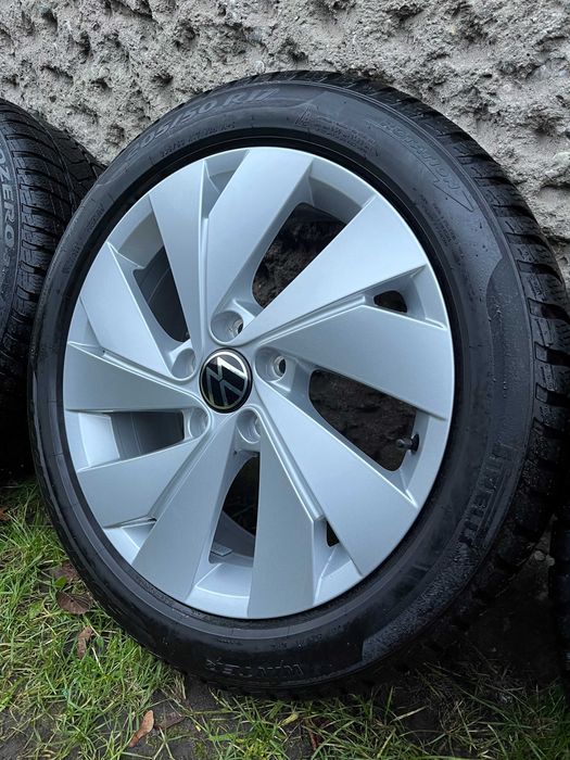Koła Alufelgi 17" Vw Golf 8 5x112 Et 46 zima 205/50/17 stan igła