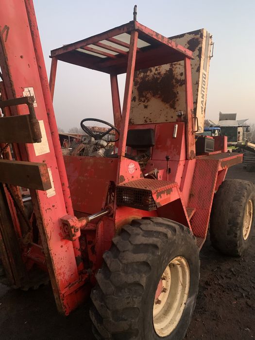 Wózek widłowy terenowy manitou