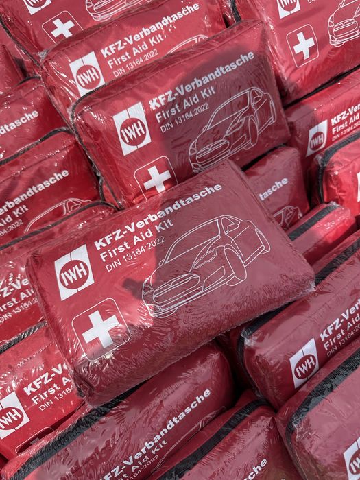Автомобільна аптечка IWH , din 13164 , нова, термін до 2030 року