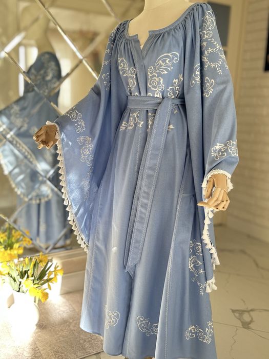 Сукня вишиванка блакітна