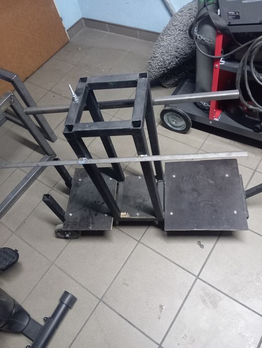 Wózek roboczy spawalniczy
