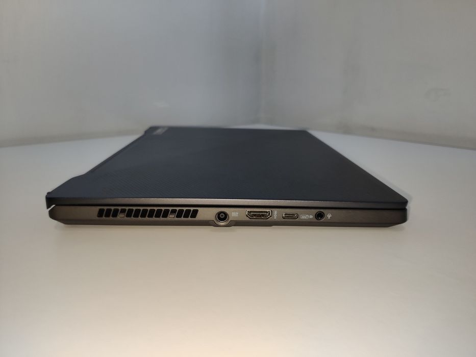 Asus Zephyrus G14 Ryzen 7 5800HS, RTX 3050, 16 GB RAM, 512 GB SSD