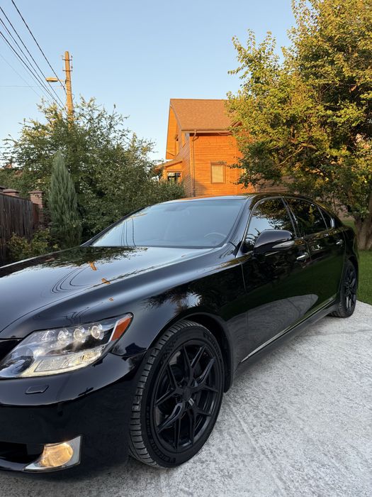 Продам lexus ls 600 hl