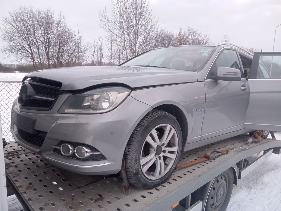 Mercedes c klasa w204 na części
