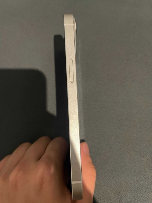 iPhone 13 128 GB biały | 77% baterii