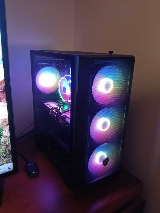 PC gaming Xeon 2620 v3 12 threads 16 GB RAM  m2 SSD 512