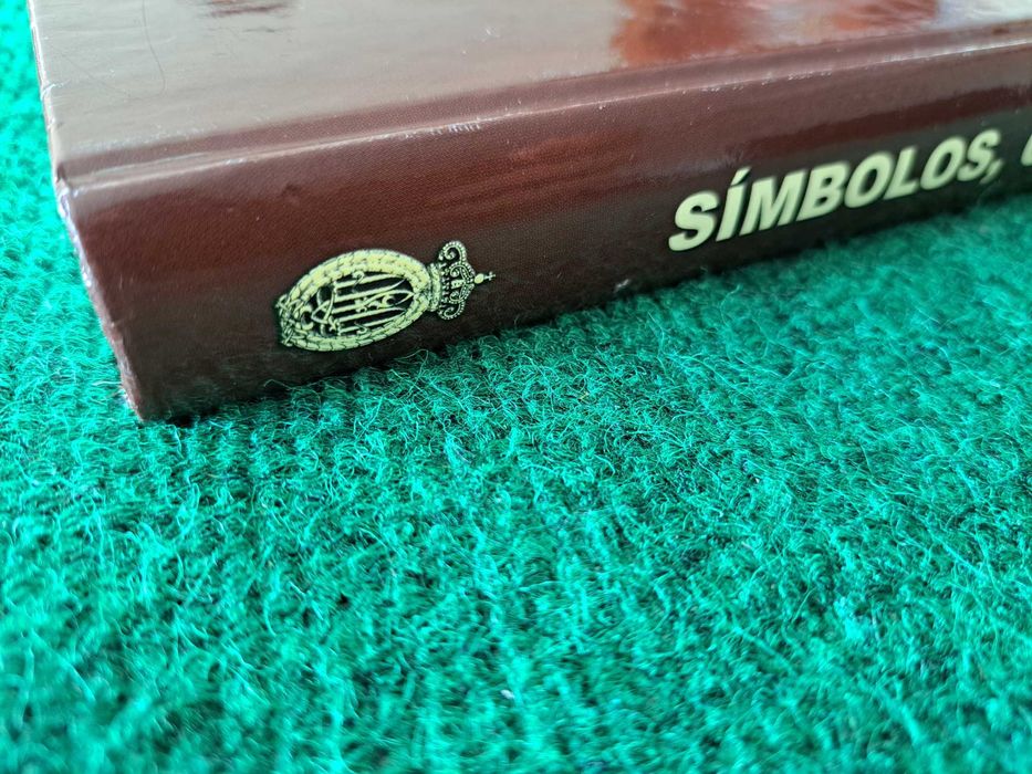 Símbolos, Gerações e História - Academia de Letras e Artes