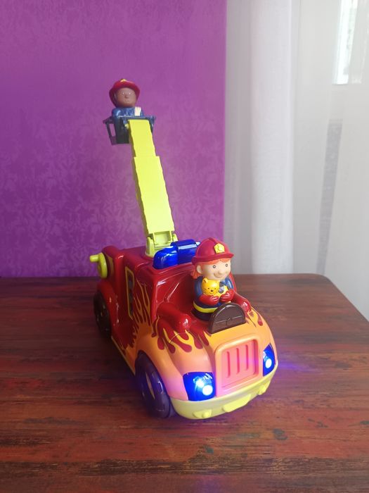 Пожарная машина Battat, световые, звуковые эффекты