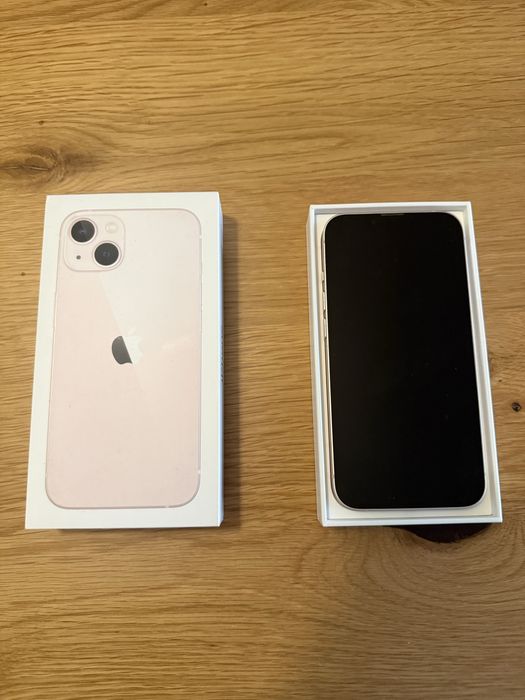 Iphone 13 różowy