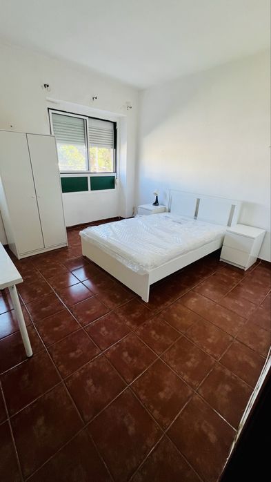 Quartos 2 min da estação de  Vila franca de Xira - Alhandra entrada imediata
