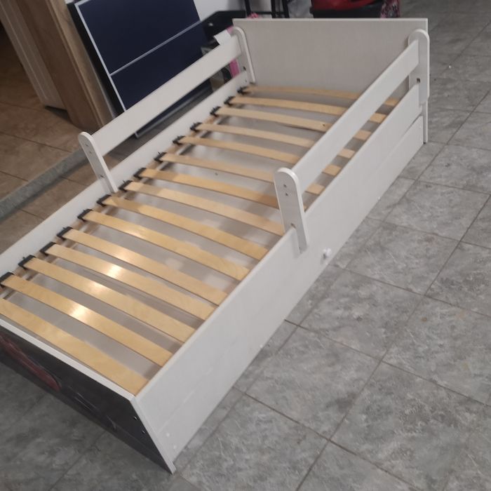 Łóżko dziecięce 90x180cm