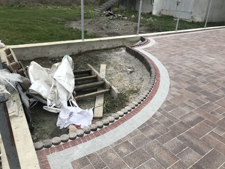 Професійне Укладання Бруківки Монтаж Встановлення.