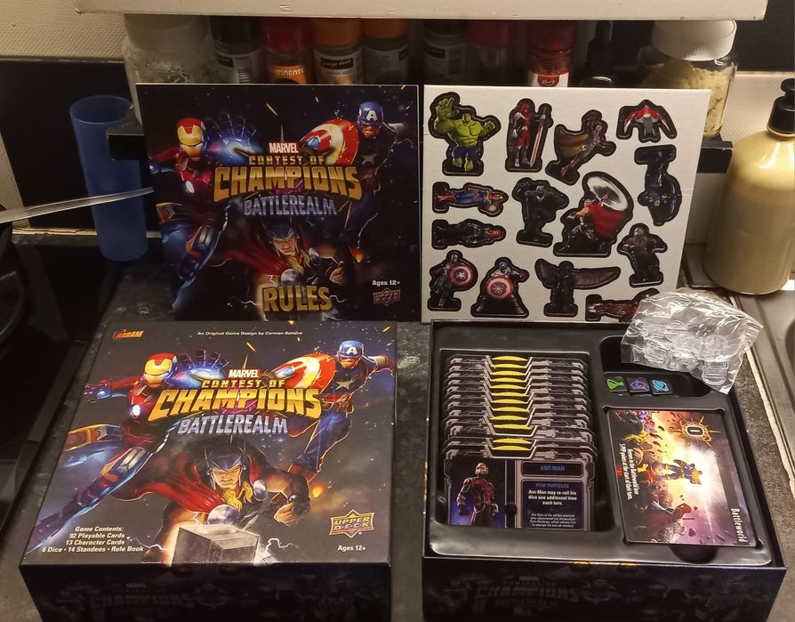 Jogo de tabuleiro MARVEL