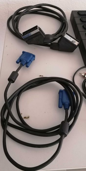 Divisor skart quintuplo mais cabos uteis, tudo por 5€