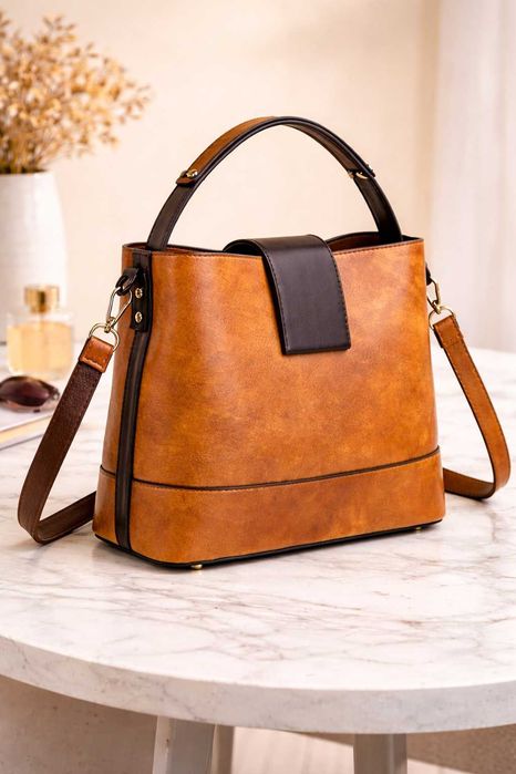 Mala Feminina Cognac com Alça Ajustável – Estilo Elegante & Versátil