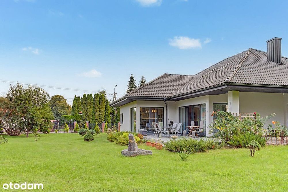 Casa, 176 m², terreno 2 m²