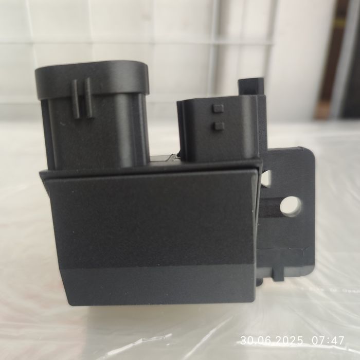 Резистор вентилятора охлаждения двигателя  Renault Megane 4