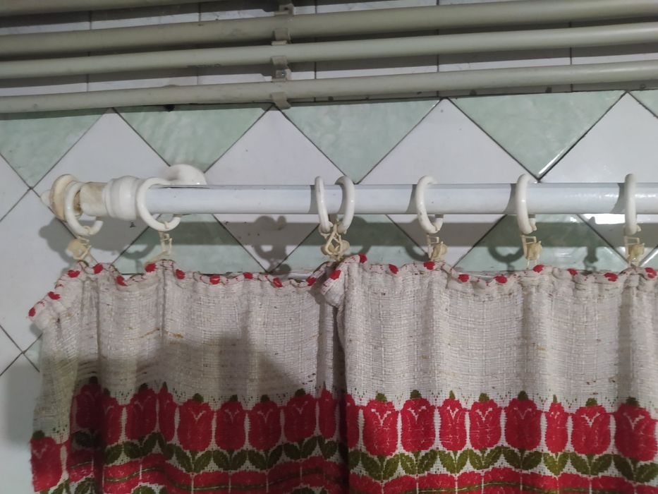 Карниз пластиковий.