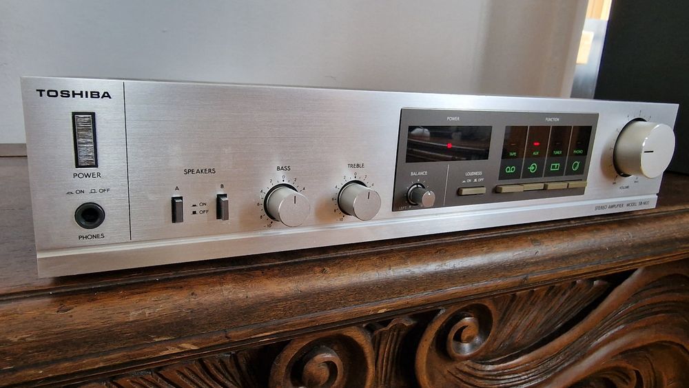 Toshiba  SB M20 wzmacniacz