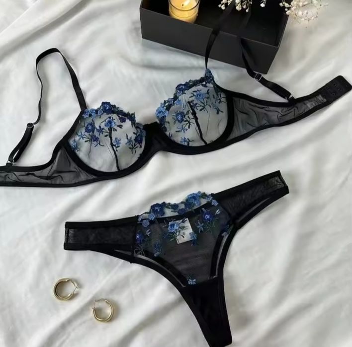 Набір нижньої кружевної білизни