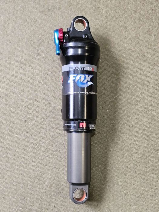 Продам амортизатор fox rp2