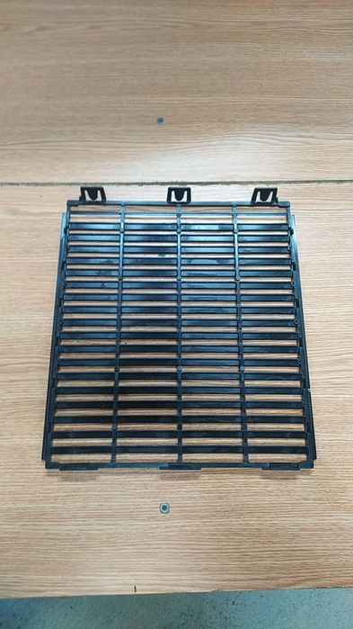 Porsche panamera 976 захист радіатора інтеркулера 976119207