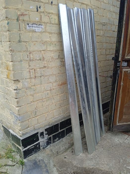 Продам отливы оцинкованные