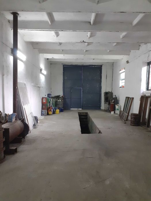 Продам приміщення комерційного призначення