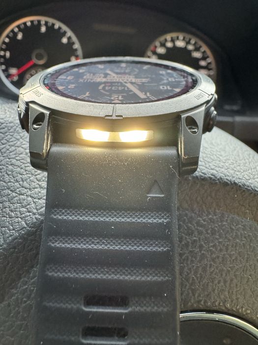 Смарт-часы Garmin Fenix 7X Sapphire Solar серые титановые карбон