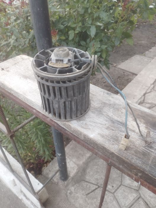 Мотор з винтилятором