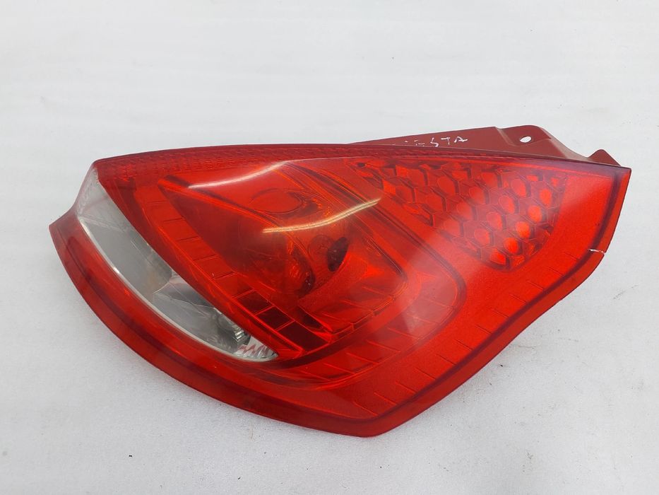 Farolim direito FORD Fiesta VI (CB1, CCN)