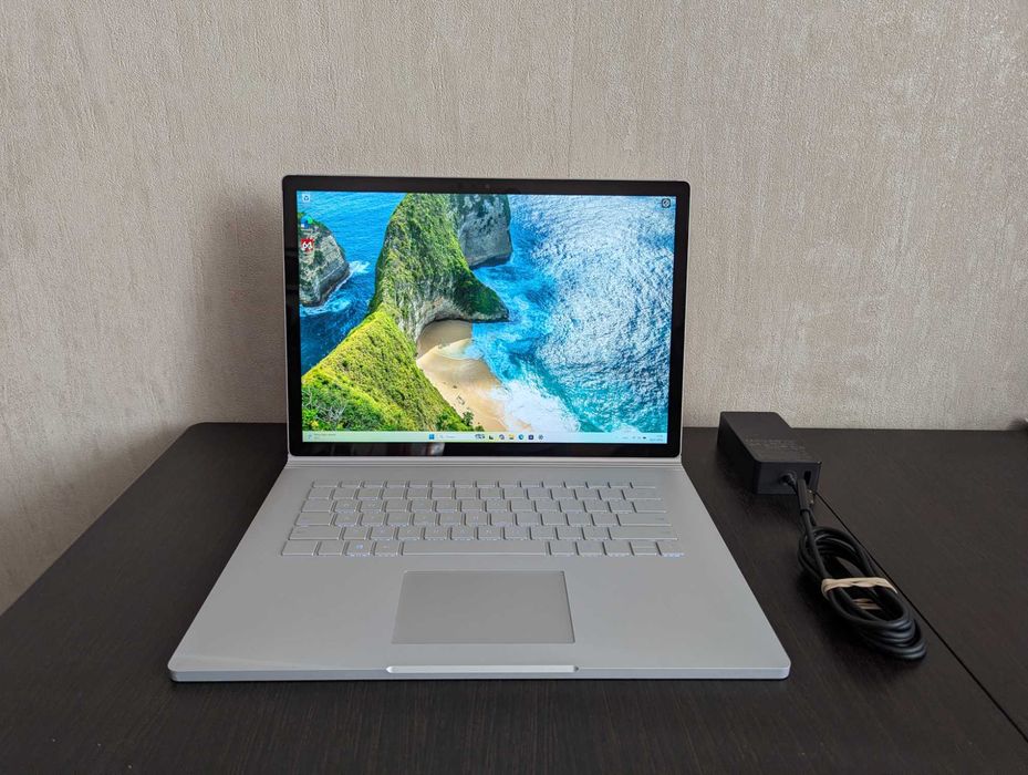 Microsoft Surface Book 2 15" Nvidia GTX 1060 16/512gb i7-8650u