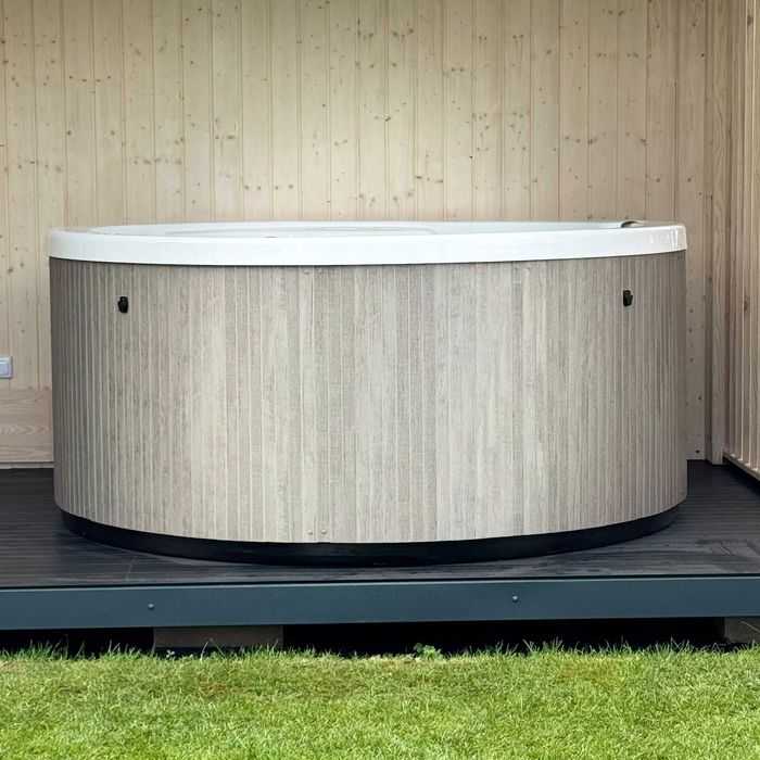 Wanna Jacuzzi Viskan DONSO – Luksusowy hydromasaż dla 5 osób, 12 dysz