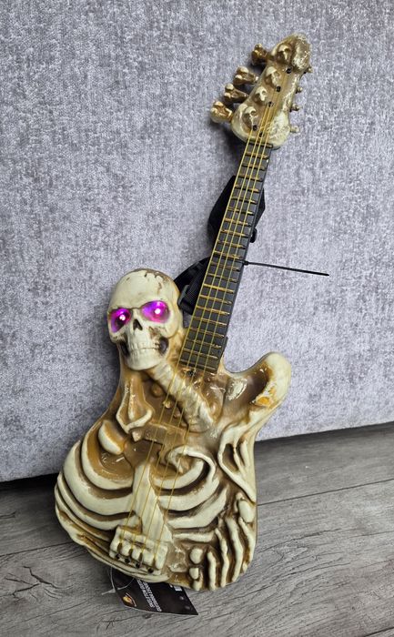 Halloween dekoracja gitara rockowa basowa gra I świeci z czujnikami