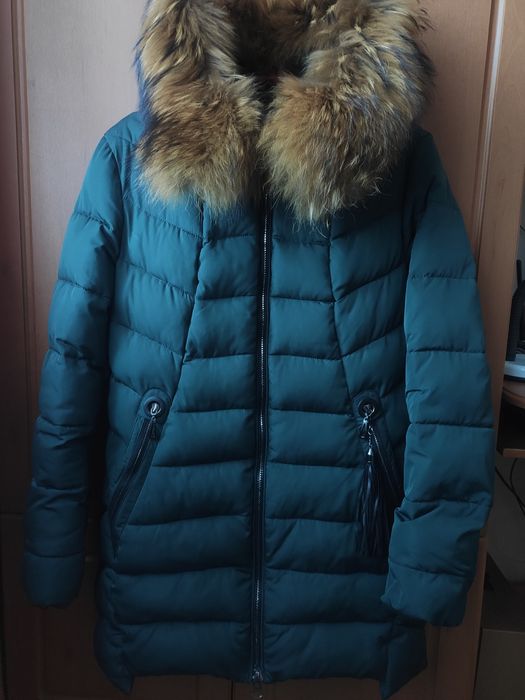 Продам зимову курточку