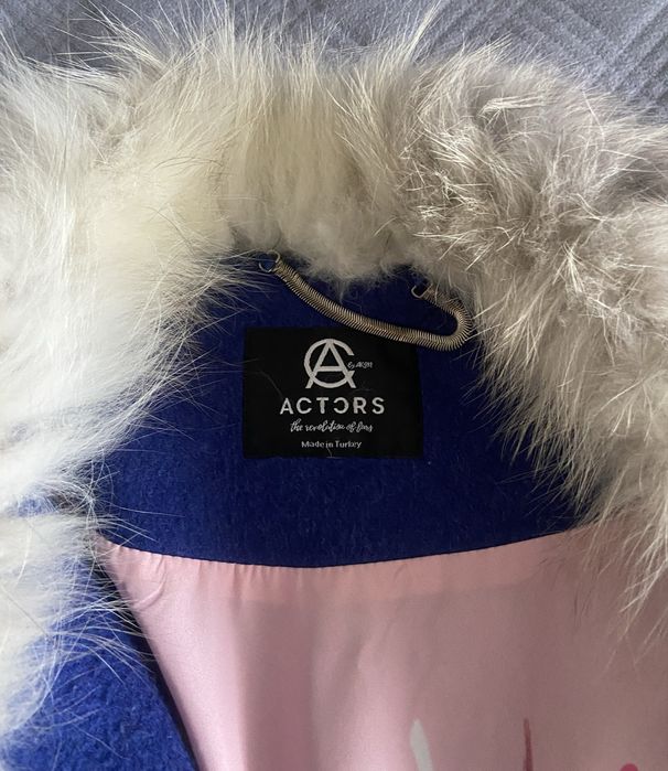 Демисезонне пальто з натуральним хутром