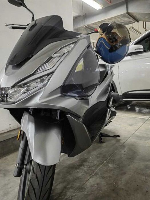 Protetores de pernas para Honda PCX 125 modelo atual (2021-24), novos