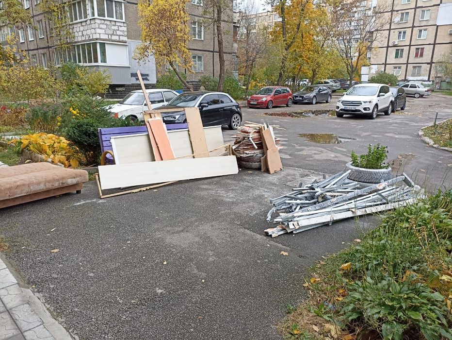 Вивіз строй брухту, вантажники