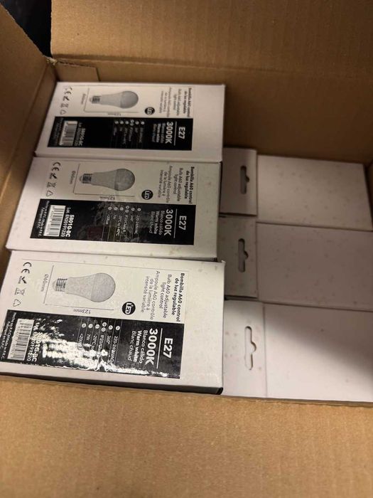 PROMOCAO - Lampadas Crepuscular 3000K E27 novas (9 unidades)
