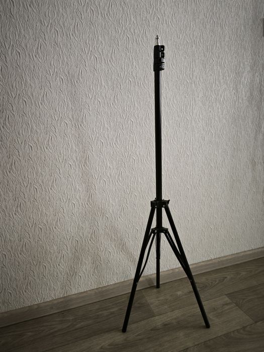 Тринога максимальная высота 215 см