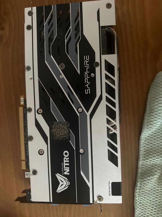 Placa de video Nitro Sapphire Nitro+ Radeon RX 580 8 GB GDDR5.