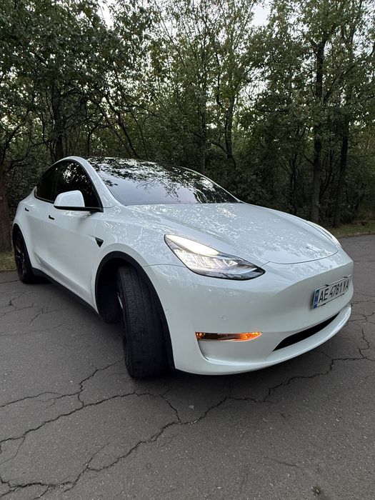 Tesla Y dual motor long range 82квт можливий обмін з доп. в обі стор