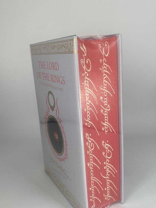 Книга J.R.R. Tolkien — The Lord of the Rings