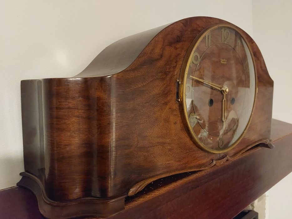 Zegar stary na komodę lub kominek