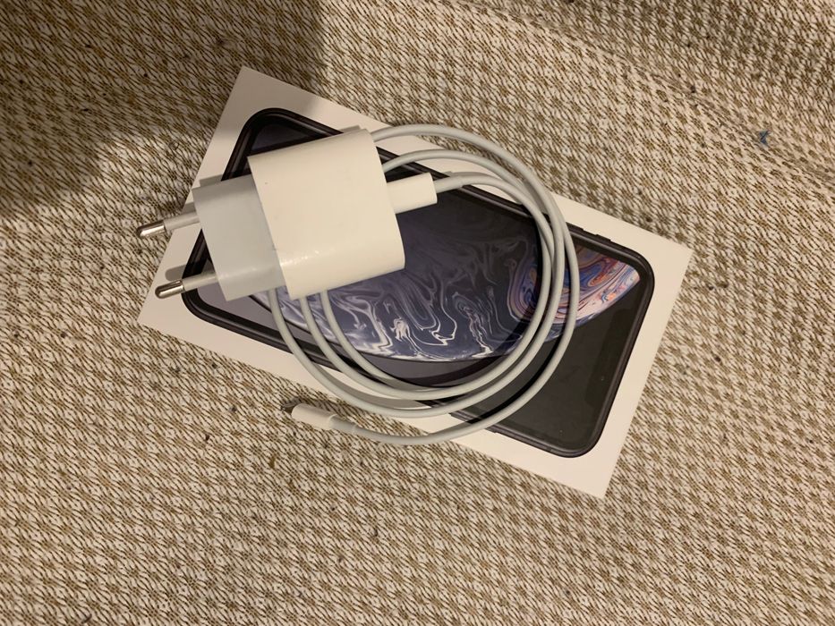 iPhone XR black de 128gb