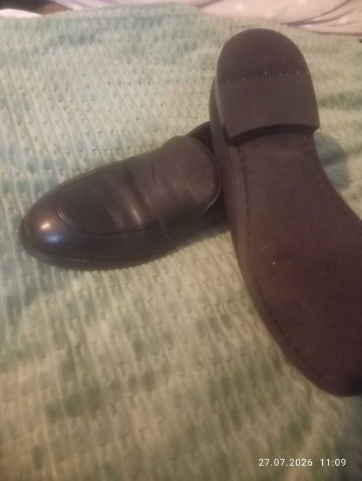 Skórzane loafersy Kazar – rozmiar 40 – jak nowe