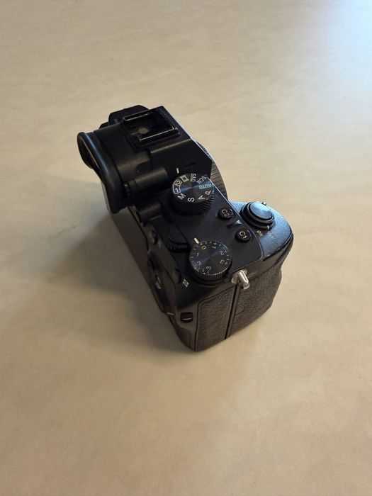 Sony A7III com caixa