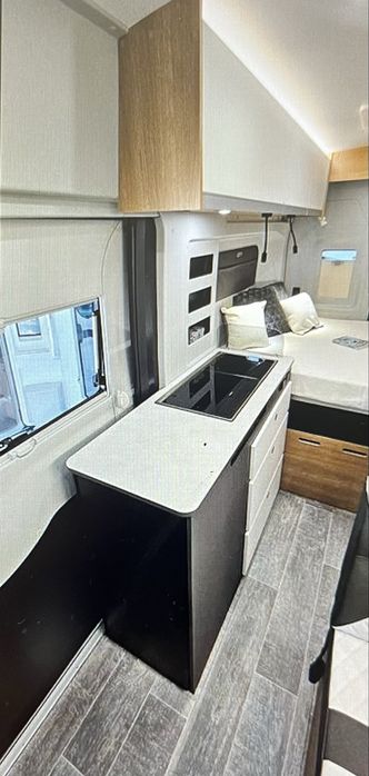 Nowiuteńki kampervan: Ford dla 2 osób SUPER CENA w dobrej cenie!