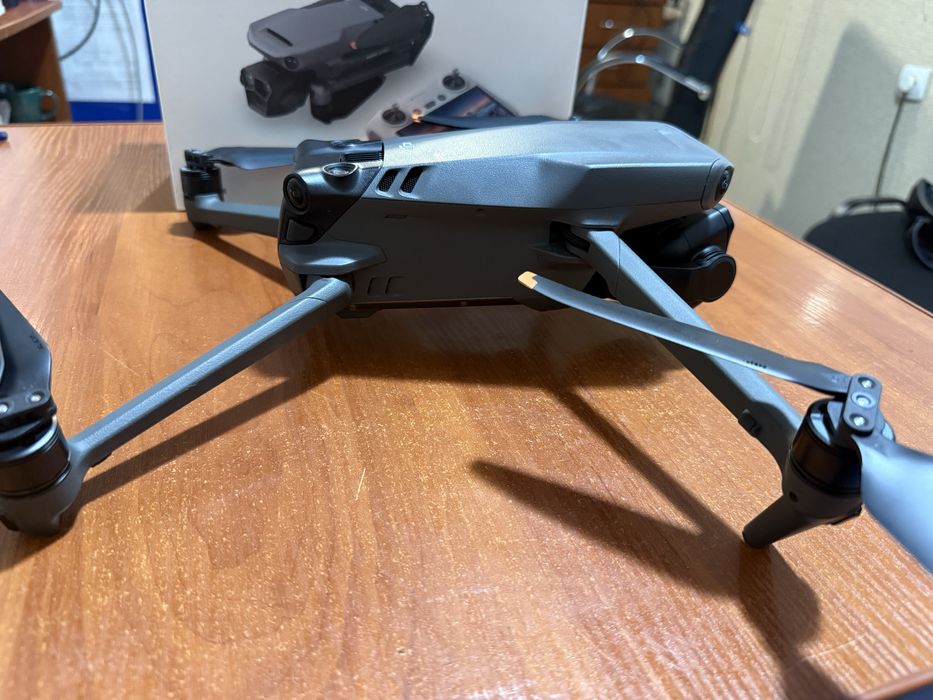 Dji mavic 3 Pro (майже новий)